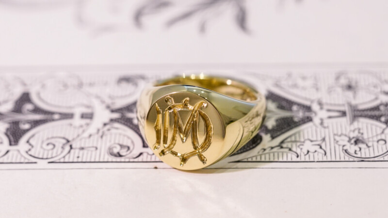 【Bespoke Order】Hand Engraved Circle Signet Ring(18ct Yellow Gold)「MD」_7 【Bespoke Order】Hand Engraved Circle Signet Ring(18ct Yellow Gold)「MD」_7