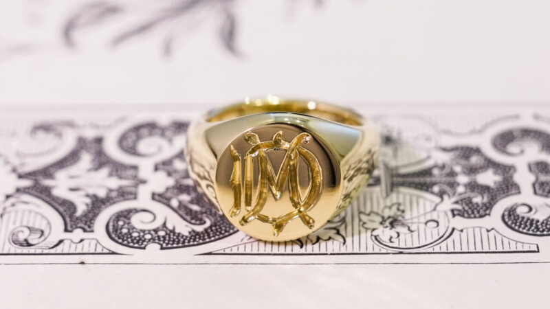 【Bespoke Order】Hand Engraved Circle Signet Ring(18ct Yellow Gold)「MD」_8 【Bespoke Order】Hand Engraved Circle Signet Ring(18ct Yellow Gold)「MD」_8