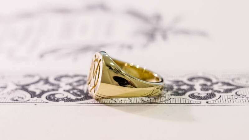 【Bespoke Order】Hand Engraved Circle Signet Ring(18ct Yellow Gold)「MD」_9 【Bespoke Order】Hand Engraved Circle Signet Ring(18ct Yellow Gold)「MD」_9