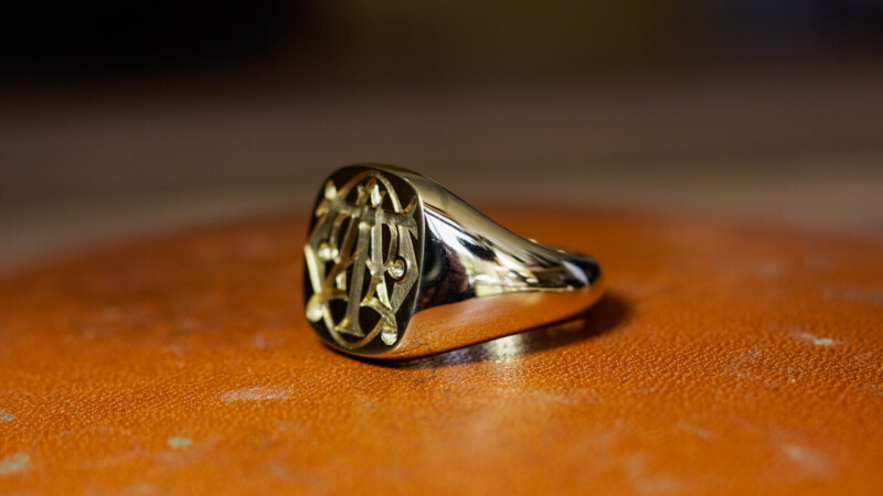 Hand Engraved Mellow Square Signet Ring(Brass)「OAT」_4 Hand Engraved Mellow Square Signet Ring(Brass)「OAT」_4