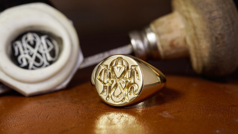 Hand Engraved Circle Signet Ring「HOPE,Bell」(K18YG)_4