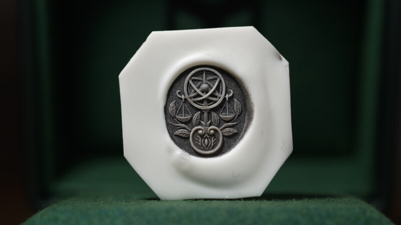 Hand Engraved Oval Signet Ring(K18PG) 「天球儀+天秤+リンゴ」+「JY(側面彫刻)」_15 Hand Engraved Oval Signet Ring(K18PG) 「天球儀+天秤+リンゴ」+「JY(側面彫刻)」_15