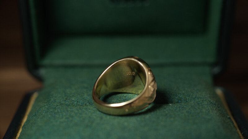 Hand Engraved Oval Signet Ring(K18YG)「MT（アヤメ）＋家紋（組み合い角に三つ星）＋綱（結び）」＋「Y＋登り鯉（側面彫刻）」_13