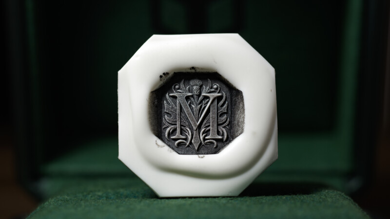 Hand Engraved Octagon Signet Ring(K9YG)「M＋アザミ」_13