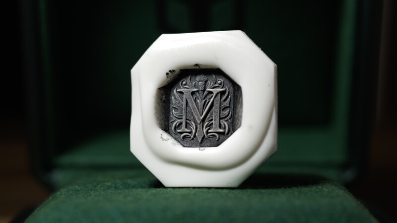 Hand Engraved Octagon Signet Ring(K9YG)「M＋アザミ」_14