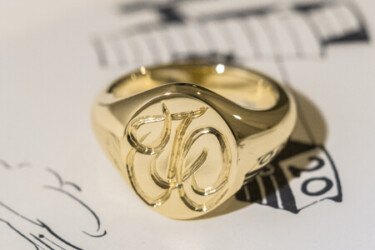 【Semi-custom made】Hand Engraved Oval Signet Ring(Brass) 「TO」 【Semi-custom made】Hand Engraved Oval Signet Ring(Brass) 「TO」
