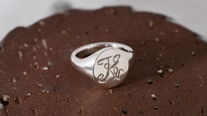 【Semi-custom made】The My Way×KUBUS Hand Engraved Oval Signet Ring(Sv925)TNKI3 【Semi-custom made】The My Way×KUBUS Hand Engraved Oval Signet Ring(Sv925)TNKI3