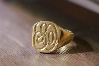 【Semi-custom made】Hand Engraved Octagon Signet Ring(9ct Gold) 「SO」 【Semi-custom made】Hand Engraved Octagon Signet Ring(9ct Gold) 「SO」_thumbnail
